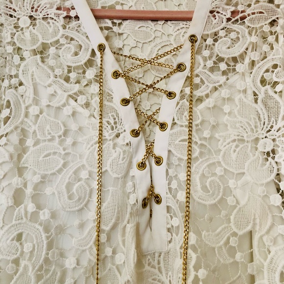 Ladies, Michael Kors, size M, soft white lace above the knee dress. - Picture 2 of 5